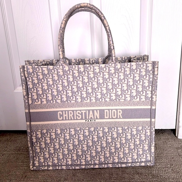 CD Tote - Picture 1 of 10